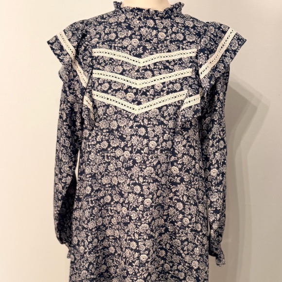 The New Society Floral Navy Smock Dress with Lace Details - Picture 5 of 16